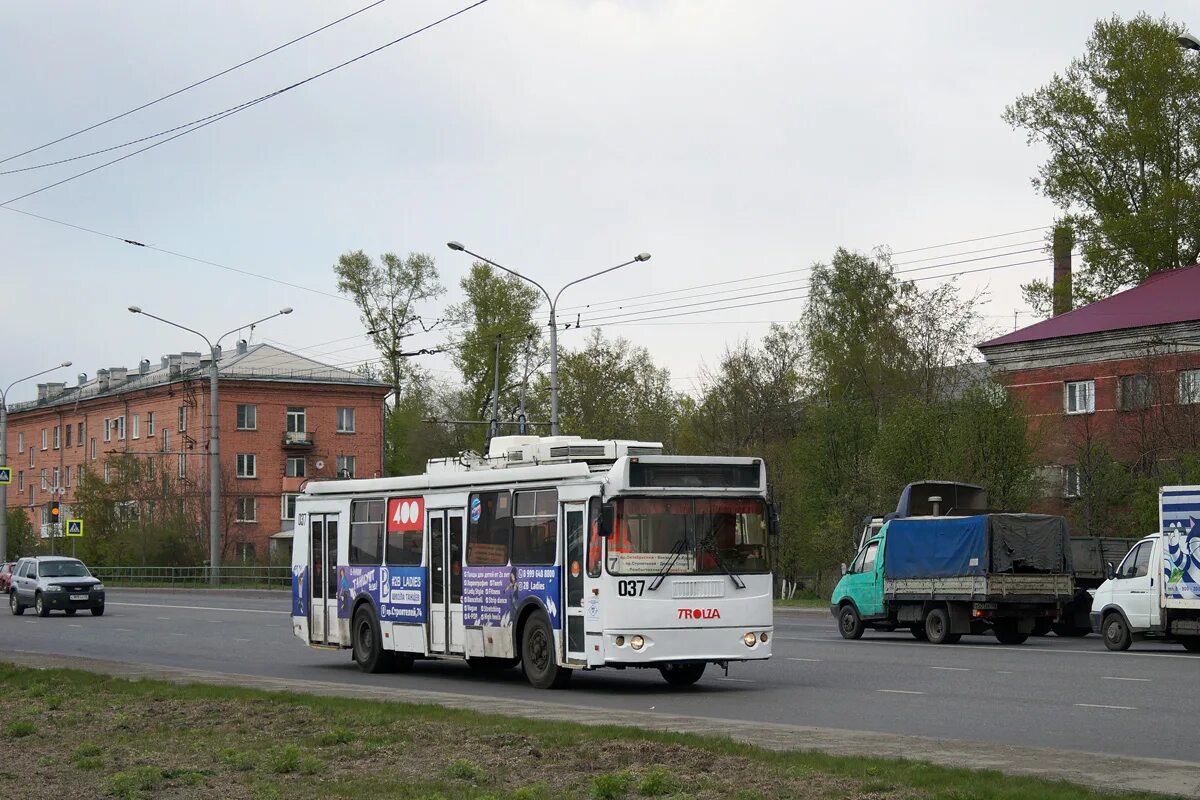 Троллейбус Новокузнецк. Троллейбус 7 Новокузнецк. 7 Троллейбус Новокузнецк маршрут. Троллейбус 7roiza. Троллейбус семерка