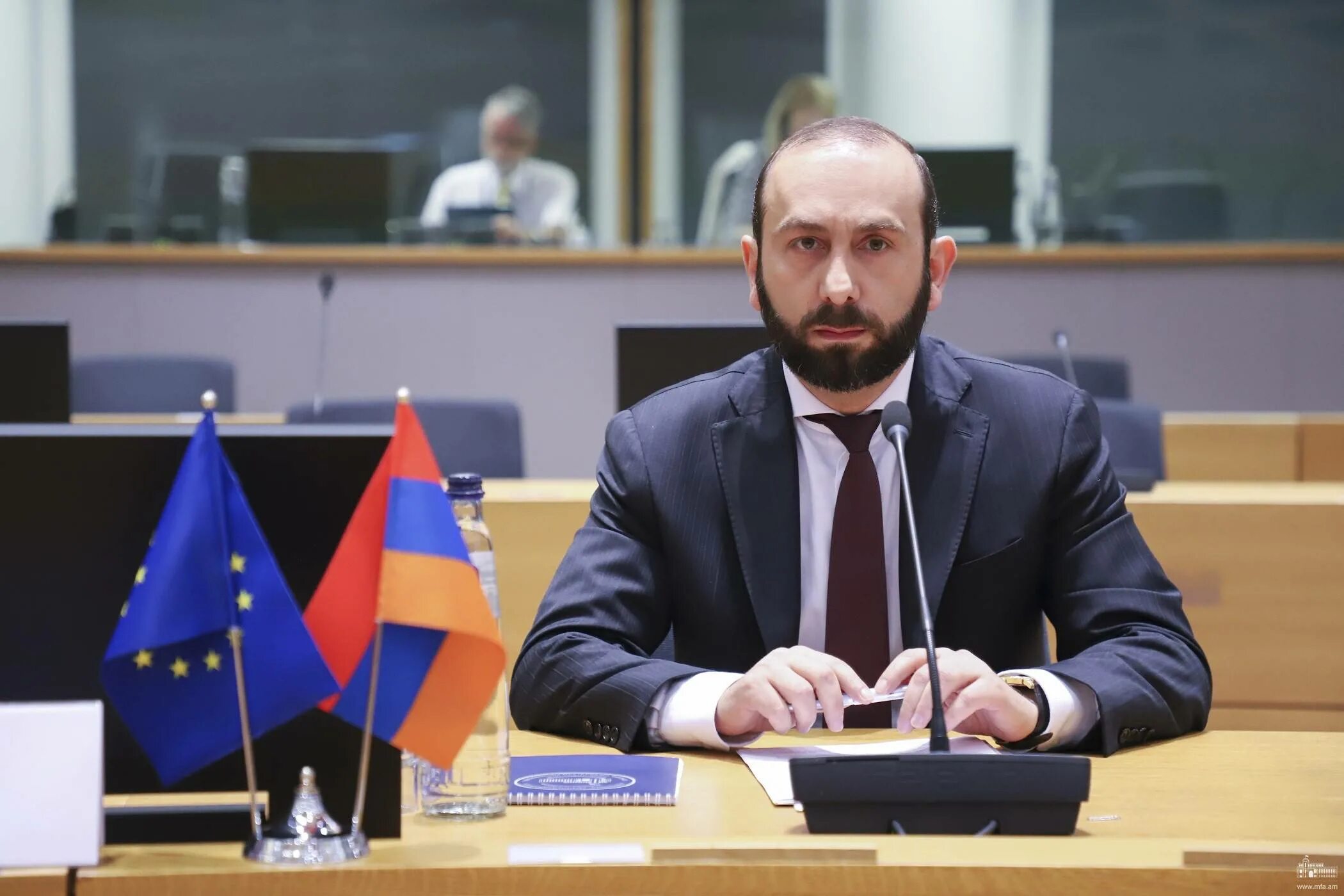 Арарат мирзоян спикер парламента армении. Армения политика. Армения политик. Политики армении. Армения политик.