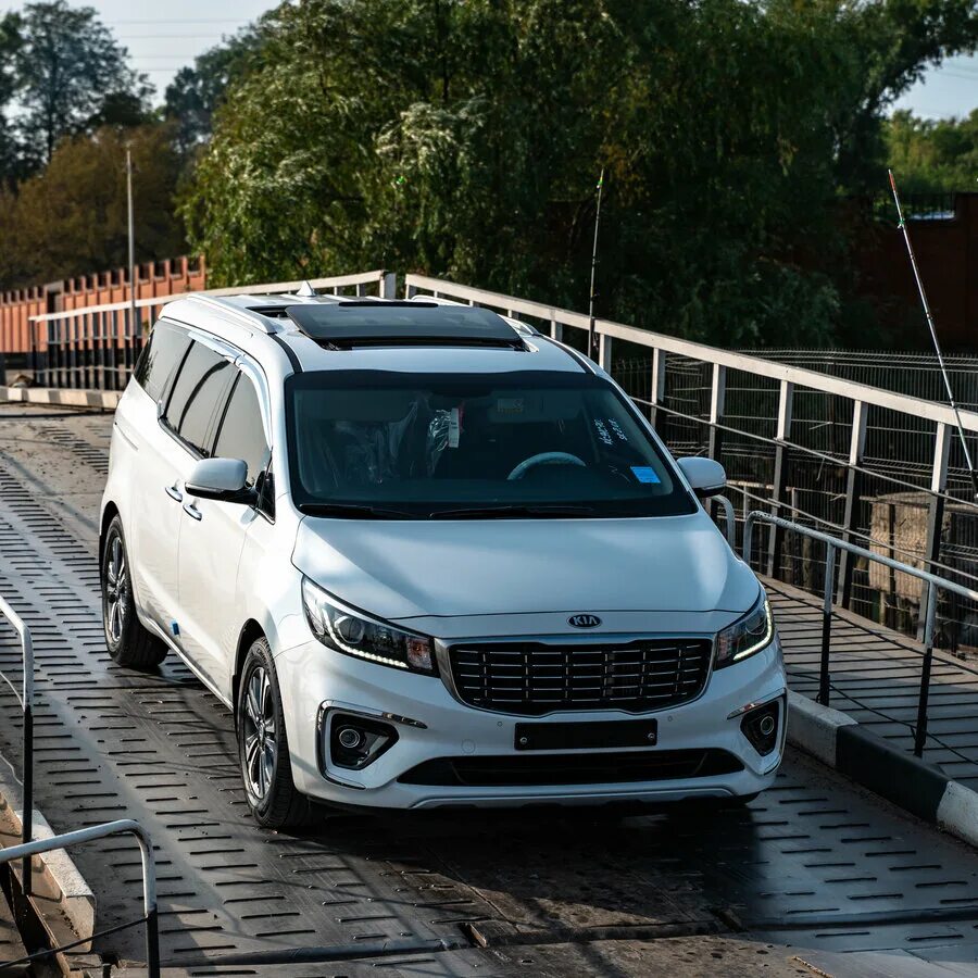 Киа карнивал 2020 года. Kia Carnival 2020. Новый Kia Carnival 2020. Kia Carnival 2019. Киа Карнивал 2020 белый.