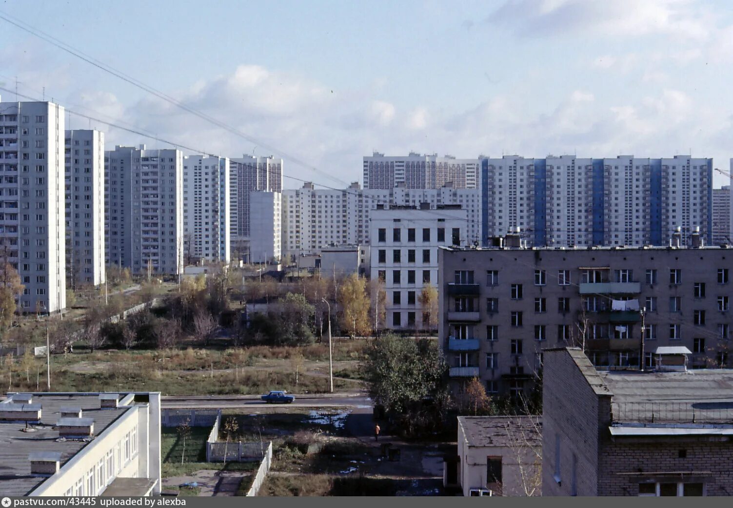 Дом лианозово. Алтуфьево район Лианозово. Лианозово (район Москвы). Хотьковская улица Лианозово. Лианозово район Москвы улица.