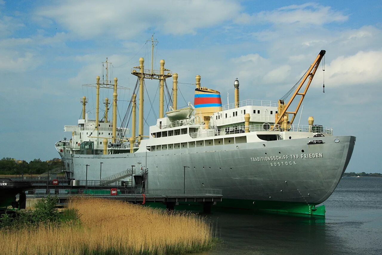 Суда никуда. Морское судно. Транспортный корабль. Морские грузовые суда. Сухогрузы морские.