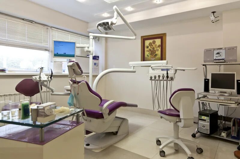 Центр имплантологии зубов в москве