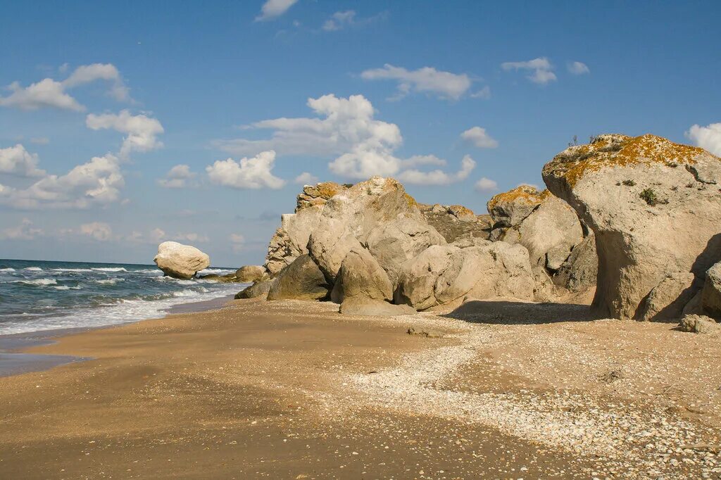 пляж золотой берег евпатория. песчаные пляжи крыма. где в крыму песчаные. где в крыму песчаные. тарханкут беляус.