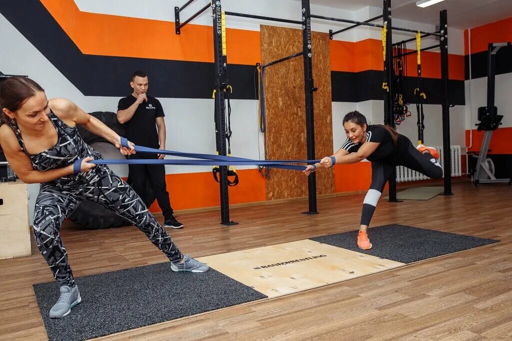 Сарапул спорт. Фитнес команда. Фитнес Сарапул. Энерджи Сарапул. Спортклуб 18.