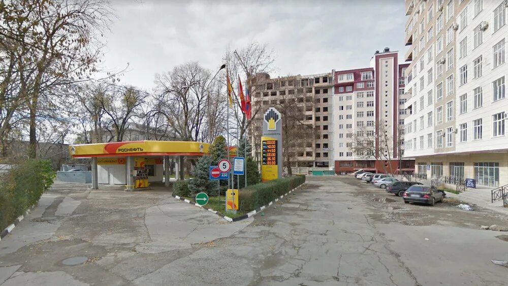 Красивые улицы бишкека. Роснефть киргизия. Жк фантазия бишкек. Посредник бишкек. Посредник бишкек.