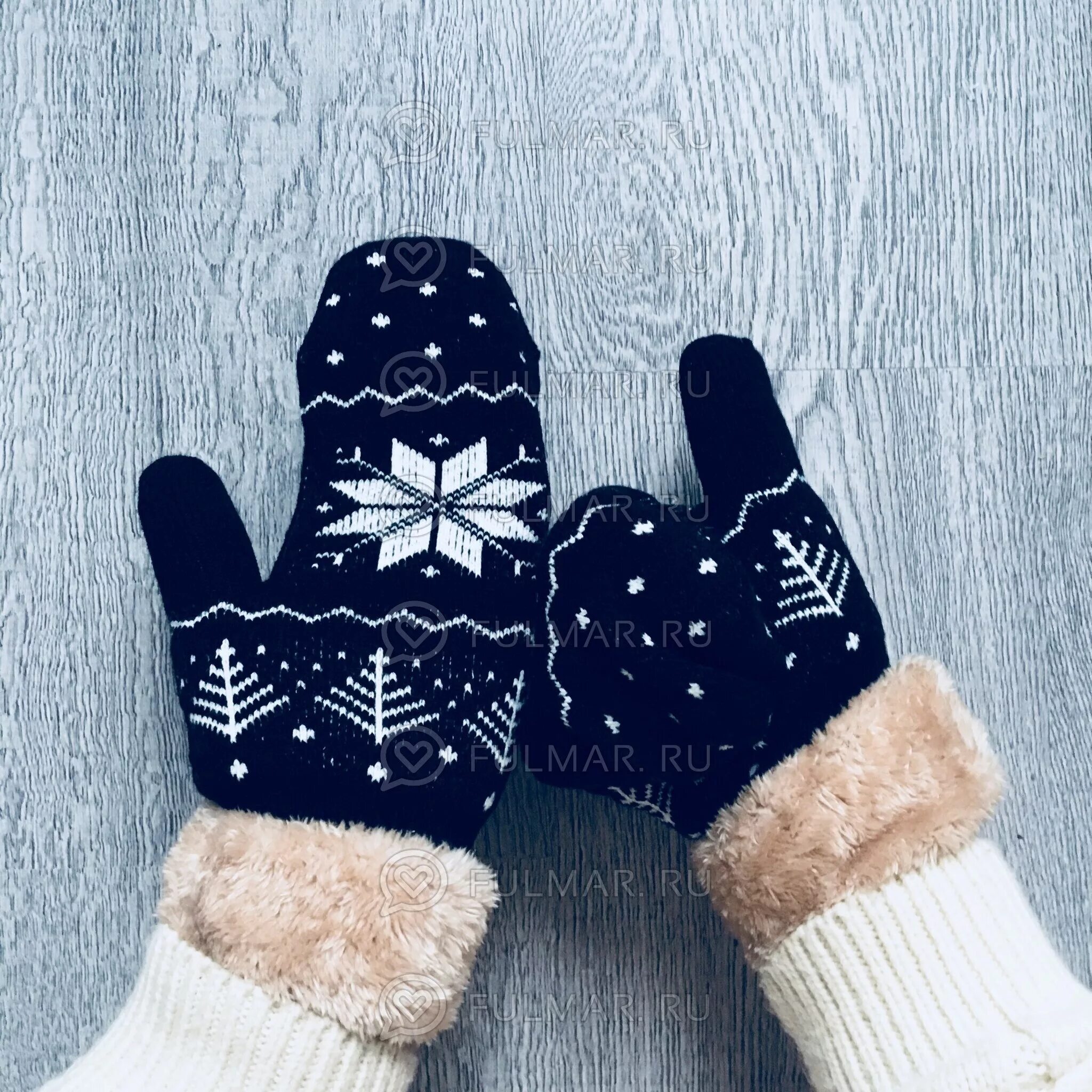 варежки со. варежки со снегирями. вязаные варежки со снежинкой. рукавицы со снегирями. варежки со.