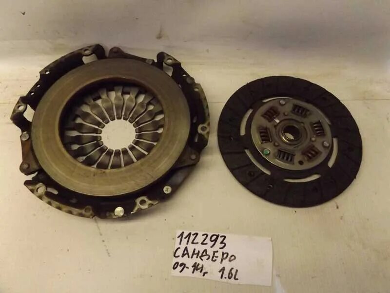 Комплект сцепления сандеро 2011. 302052223r комплект сцепления renault. Диск сцепления рено сандеро. Комплект сцепления рено 1 и 6 к 7 м. Сцепление на рено логан 200мм.