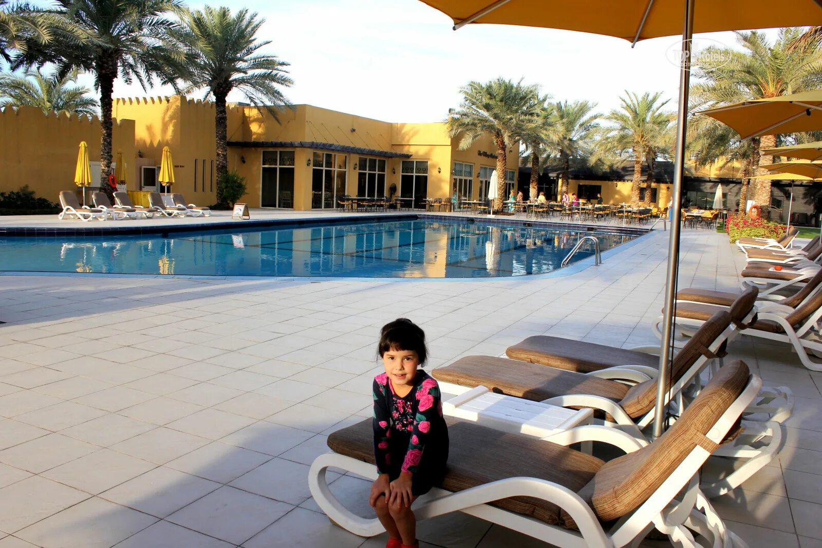 Hamra village 4 оаэ. Отель al Hamra Village 4 номера. Al Hamra Village 4*. 4bm Beach Resort отзовик. Al Hamra Village 4 отзывы.