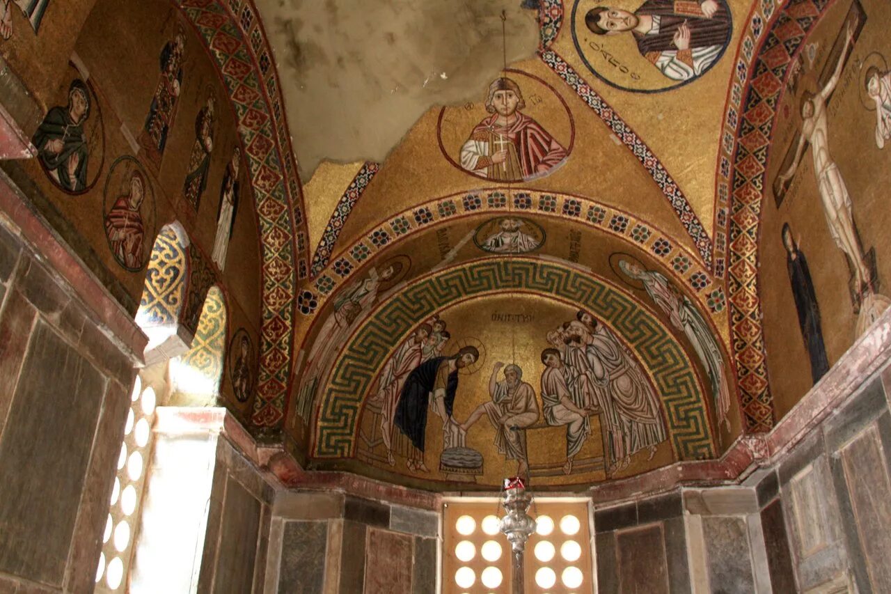 Монастырь осиос лукас. Осиос лукас. Монастырь осиос лукас, фокида. Монастырь осиос лукас. Церкви монастыря осиос лукас.