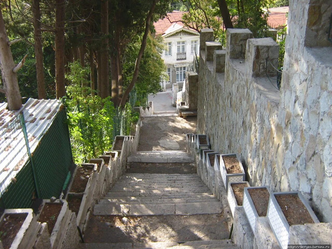 Алупка лестница 108 ступенек старое фото