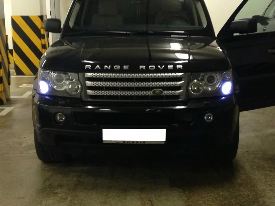 Фара land rover discovery. Лампы рендж ровер. Лампы ксенон на рендж ровер спорт l320. Лампа рендж ровер ближний. Лампы рендж ровер.