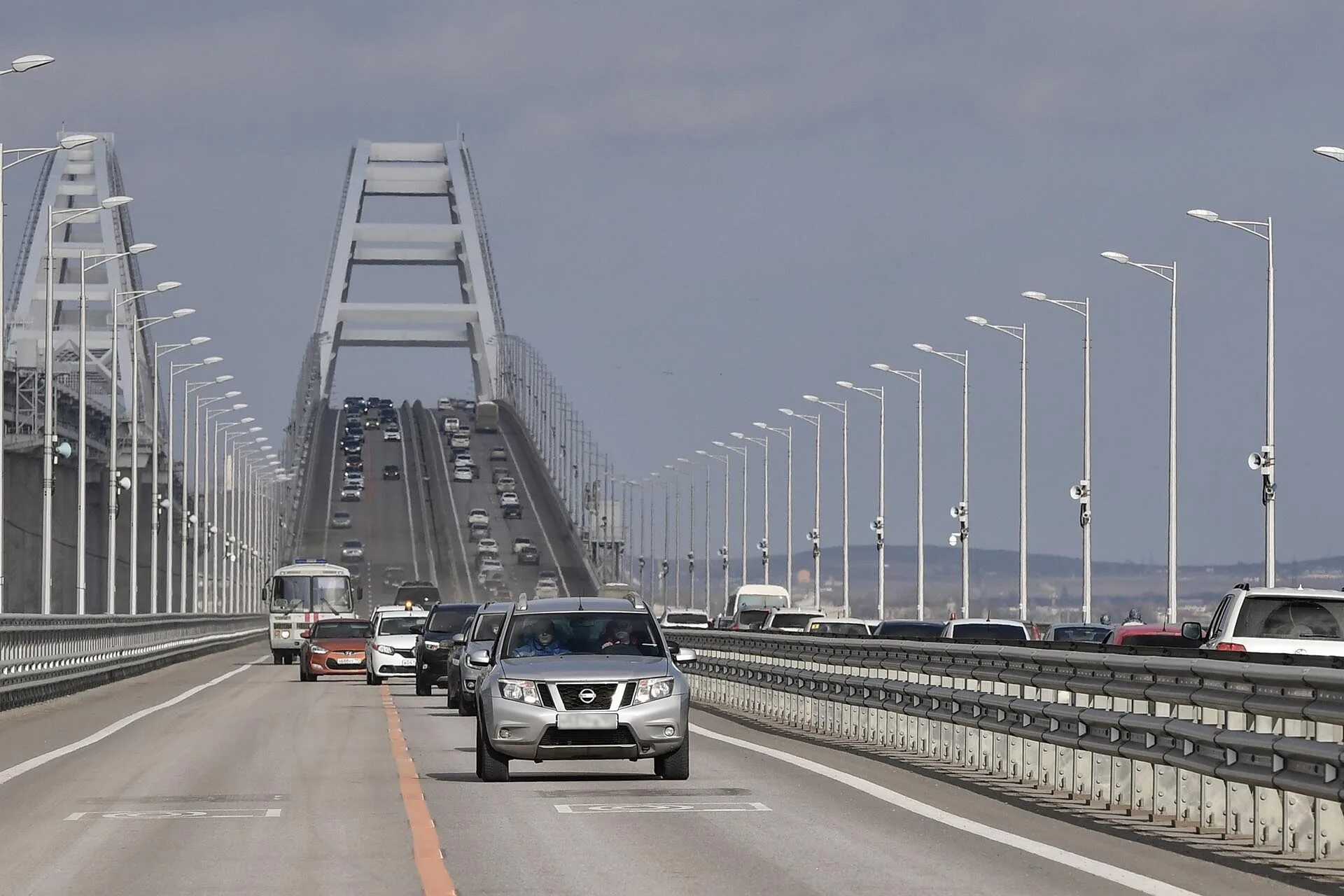Крымский мост сегодня машина