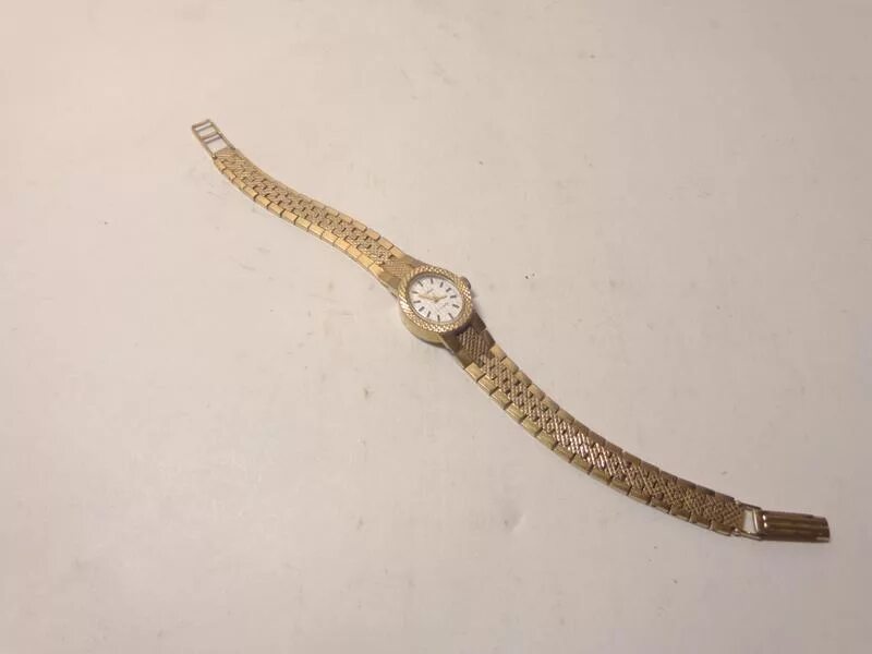 Золотые часы чайка 17 камней. 205. Часы чайка 17 камней. Часы чайка 17 камней ссср позолоченные. Чайка 17 камней au10.