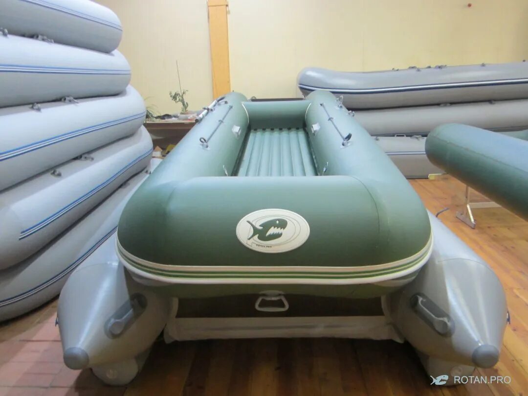 Лодка пвх ротан 420. Лодка ротан 340э. Лодка ротан. Надувная лодка ротан. Лодка братан 430kl.