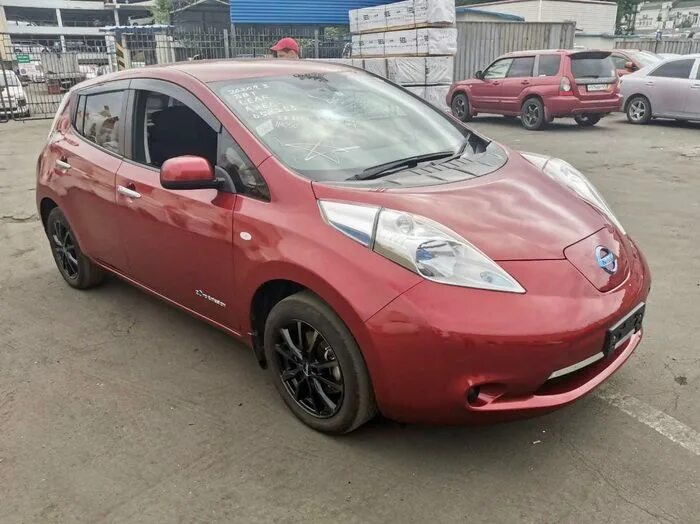 Под заказ авто из японии во владивостоке. Nissan Note e Power VC Toyota Aqua. Владивосток японские машины. Авто из Японии с аукциона во Владивостоке. Тойота Аква или Ниссан ноте е повер.