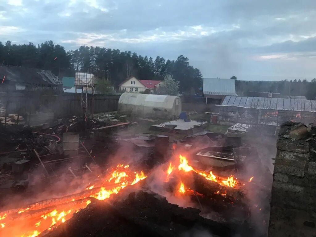 Тагил что случилось. Поселок анатольская нижний тагил. пожар в нижнем тагиле. поселок новоасбест нижний тагил. пожар в висиме.