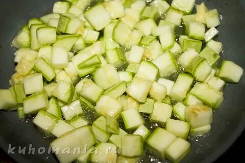 Кабачки кубиками на сковороде вкусно