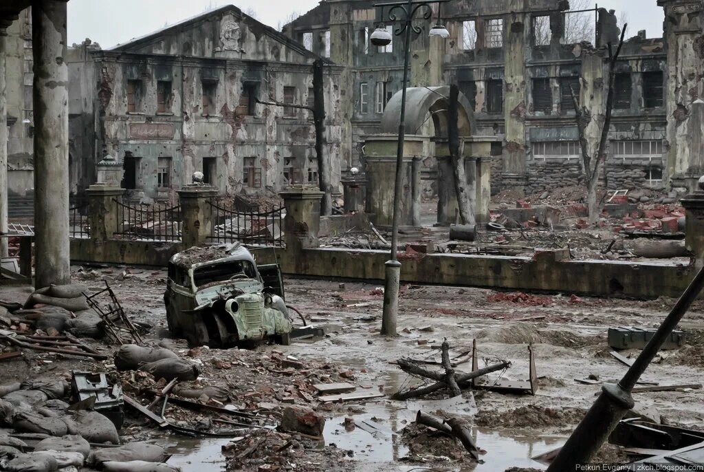 разрушенный город сталинград. сталинград город сейчас. какой город разрушили. какой город разрушили. сирия хомс разрушения.