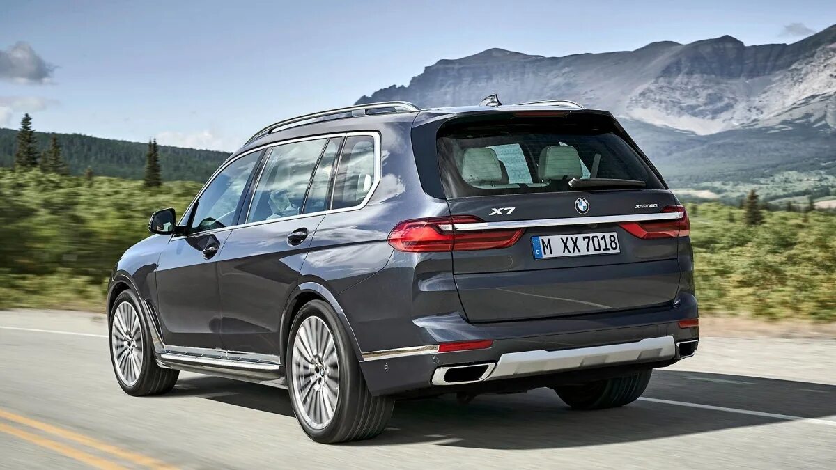 Семь икс семь. БМВ Икс 7. БМВ x7 xdrive40i. BMW x7 2019. BMW x7 семиместный.