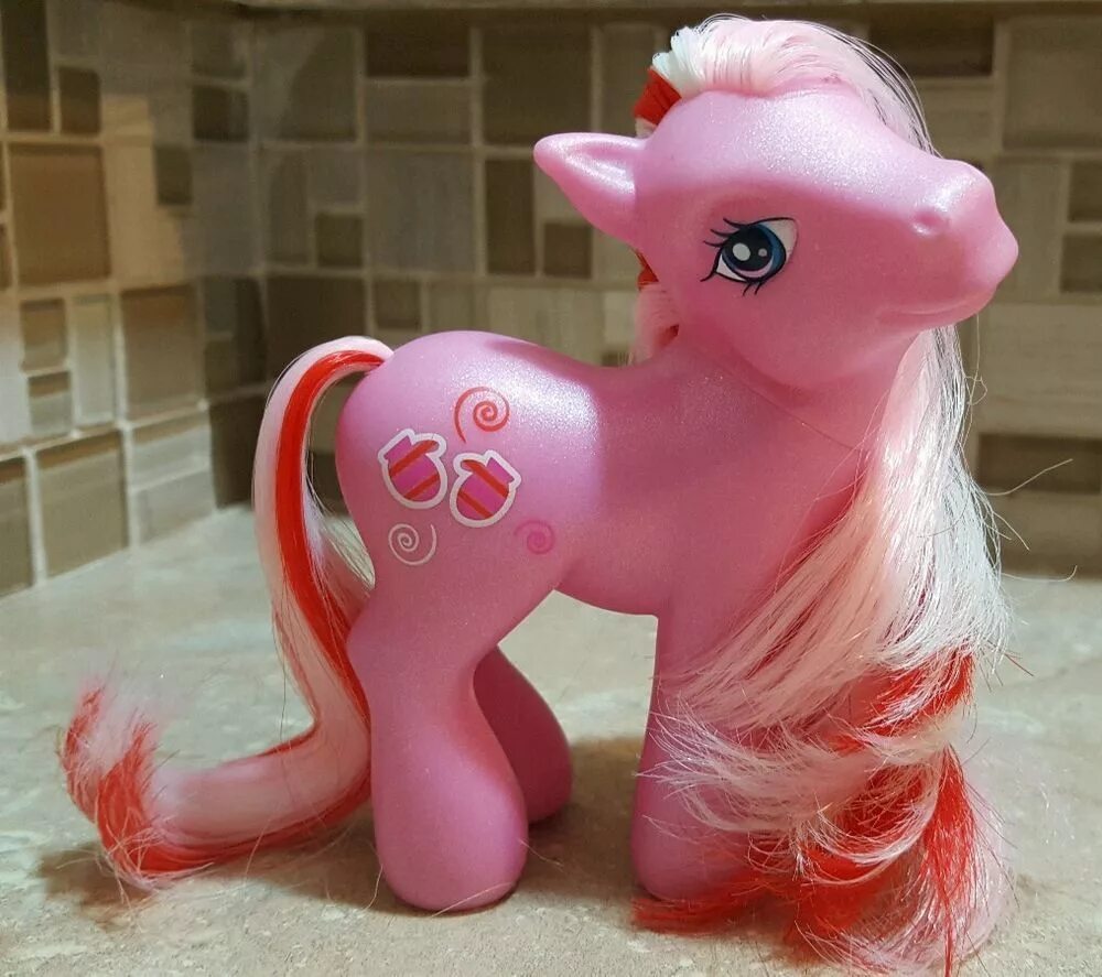 Купить пони старых. Hasbro Pony g3. Rainbow g3 Pony Toy. My little Pony 2004 Hasbro. My little Pony игрушка Rursey Pink.