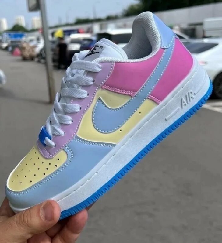 Кроссовки хамелеон. Найк Форс хамелеон. Nike Air Force 1 меняющие цвет. Найк Эйр хамелеон. Nike Air Force 1 хамелеон.