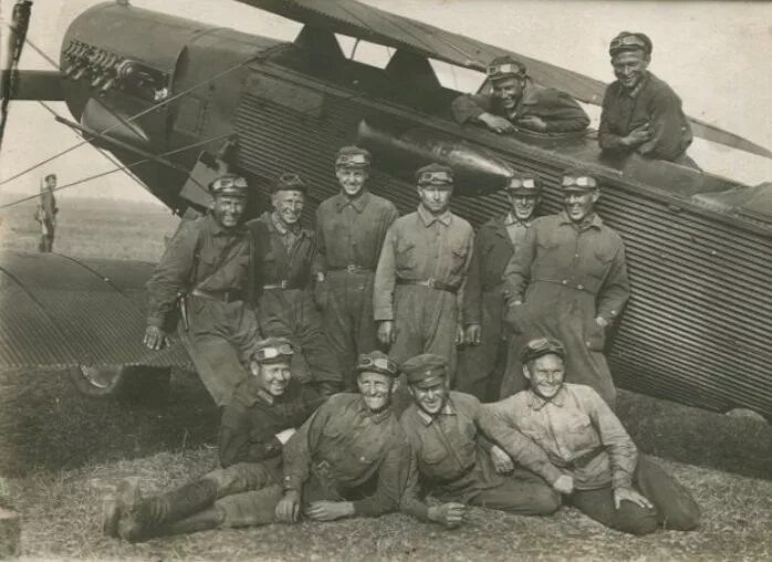 Ант первый самолет туполева. Ант-3 (р-3). Р-3 самолет туполев. Р-3 самолет туполев. Ант-3 биплан.