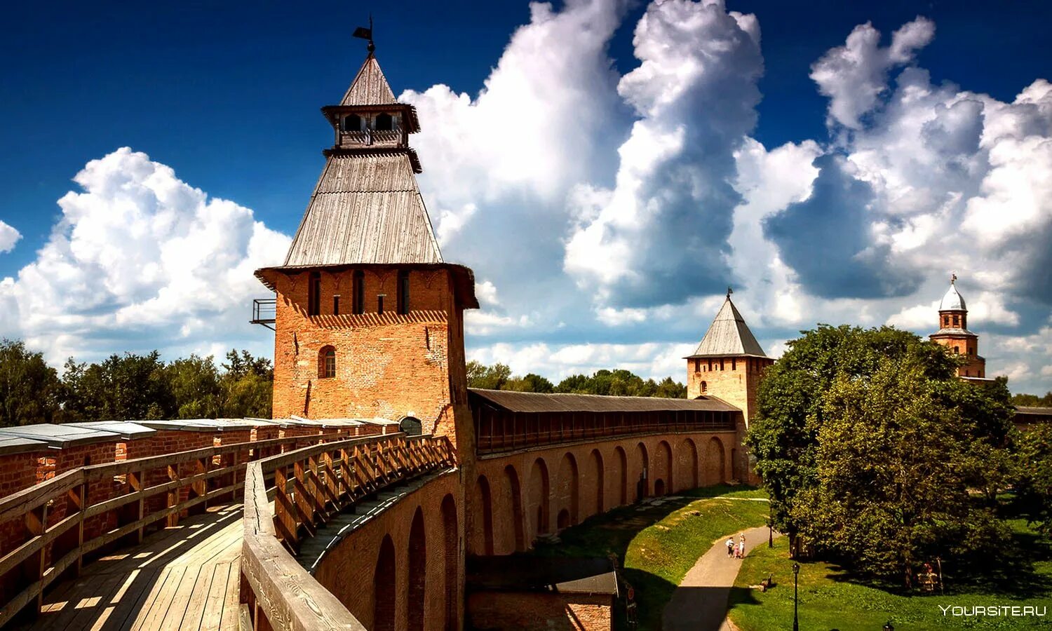 Великий новгород фото. Великий Новгород Старая Русса Валдай. Пешеходная экскурсия Великий Новгород. Автотур, Великий Новгород. Великий Новгород и Старая Русса Кремлевский музей.