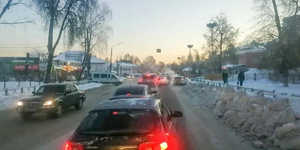 Хлопки в брянске сегодня утром. Авария в брянске сегодня утром в советском районе. Громкий звук ночью в брянске. Хлопки в брянске сегодня утром. Хлопки в брянске сегодня утром.