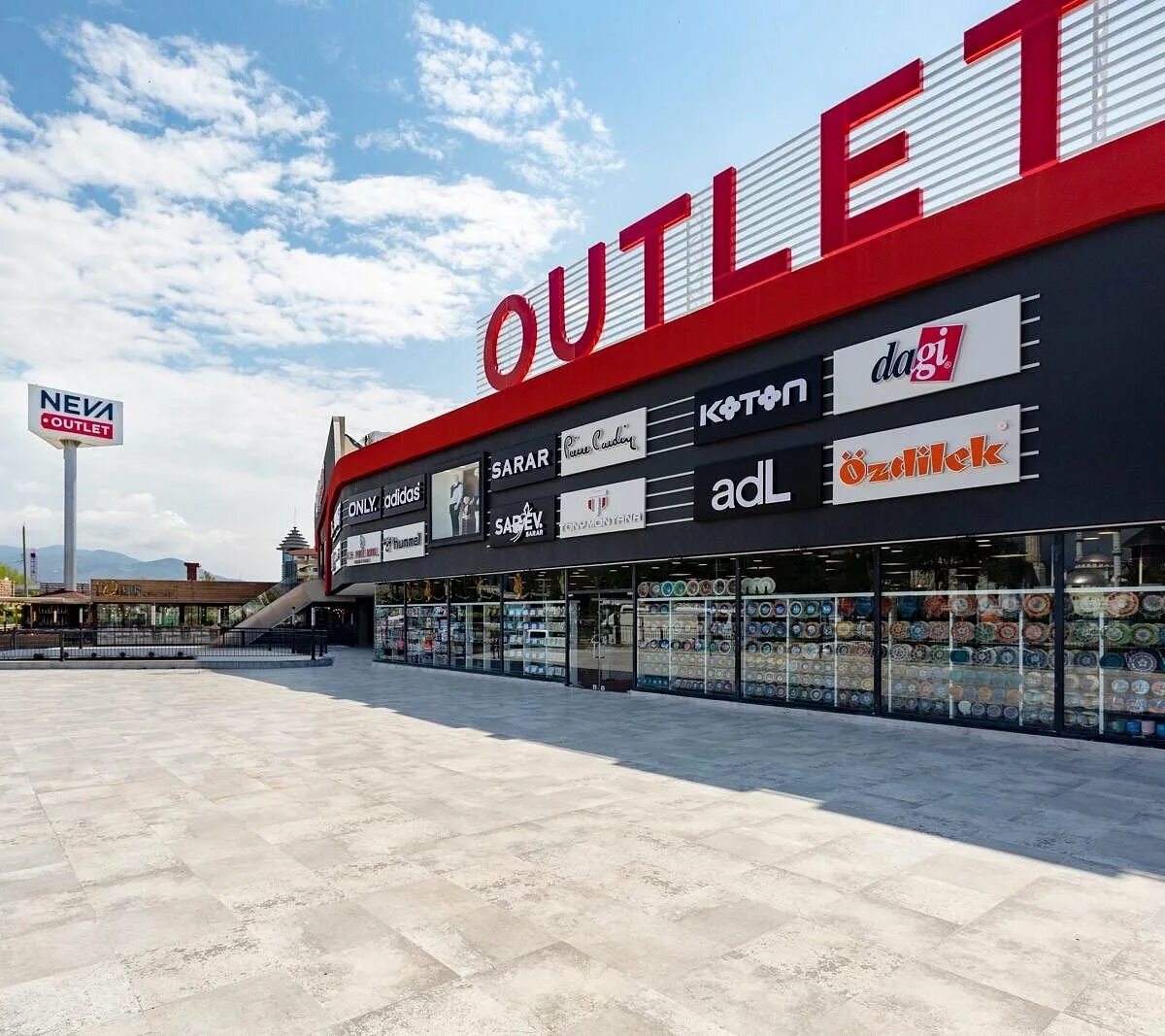 Outlet am. Neva Outlet Конаклы. Аутлет Конаклы Турция. Neva Outlet Анталия.