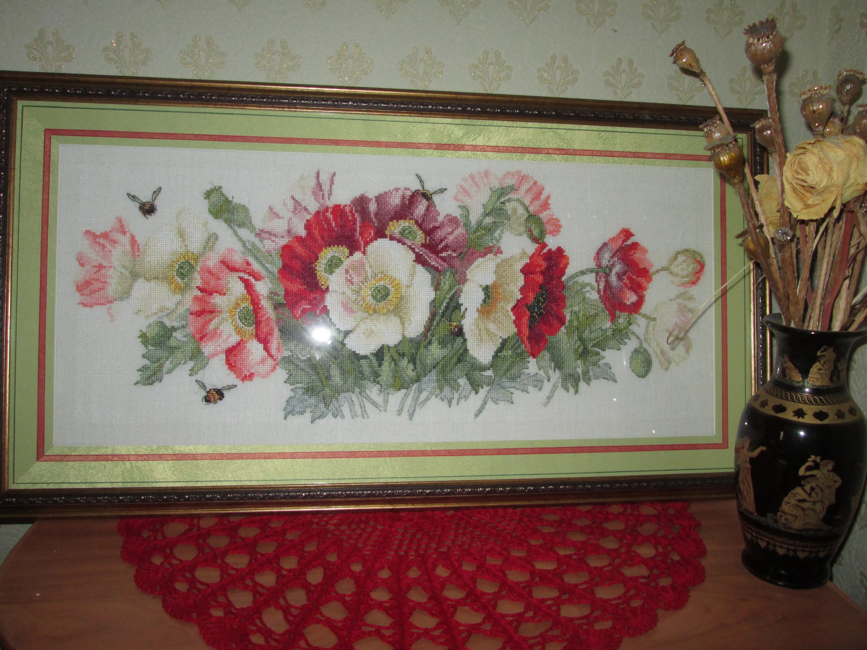 Риолис 2020. Лавочка фондучка вышивка крестом эстэ. Как по картинке определить название фирмы вышивки. Отшив лукас. Официальные сайты фирм вышивок.