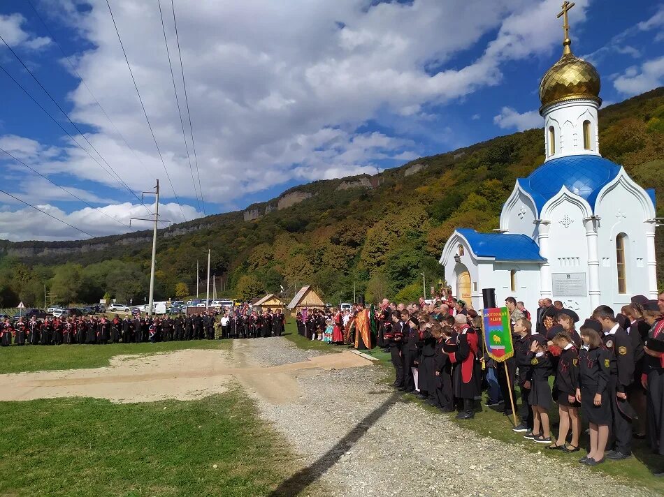 даховская школа. станица даховская. даховская адыгея. каменный мост даховская. даховская в ноябре фото.
