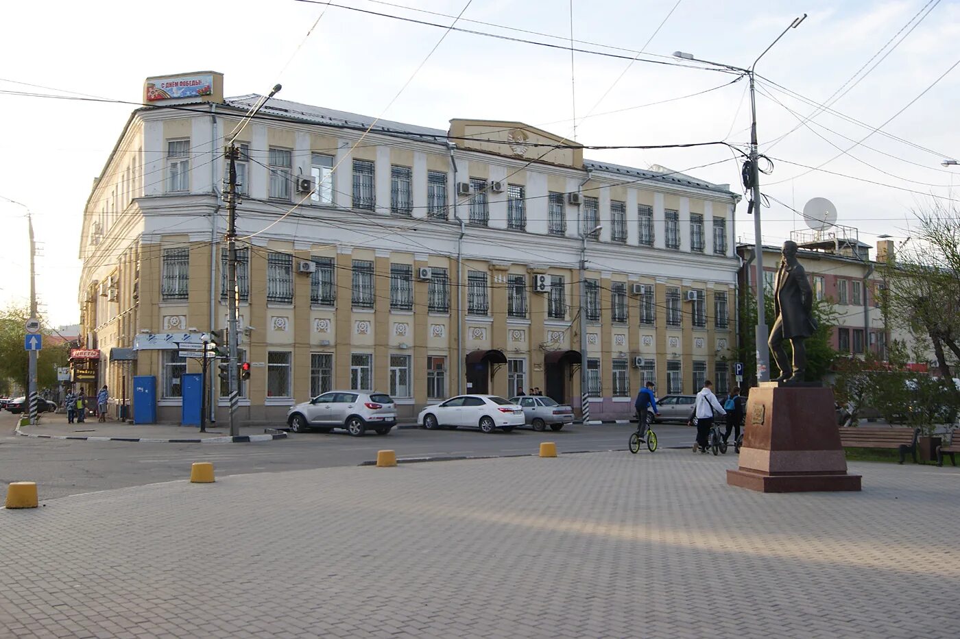 Энгельса (бывший Покровск).. Архив Энгельс. Здания Энгельса. Красивые здания в Энгельсе. Сколько лет энгельсу