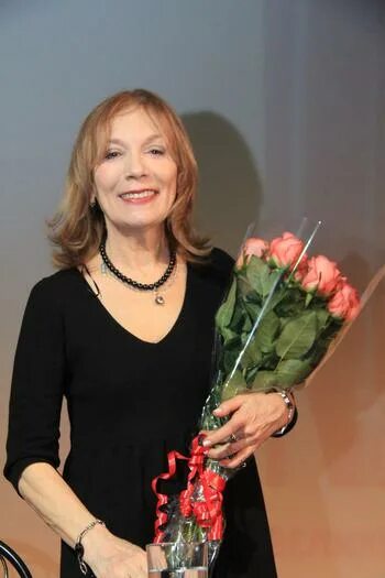 Премия "Ника": исхудавшая Александрова, полуобнаженная Высоцкая и Коренева в ажу