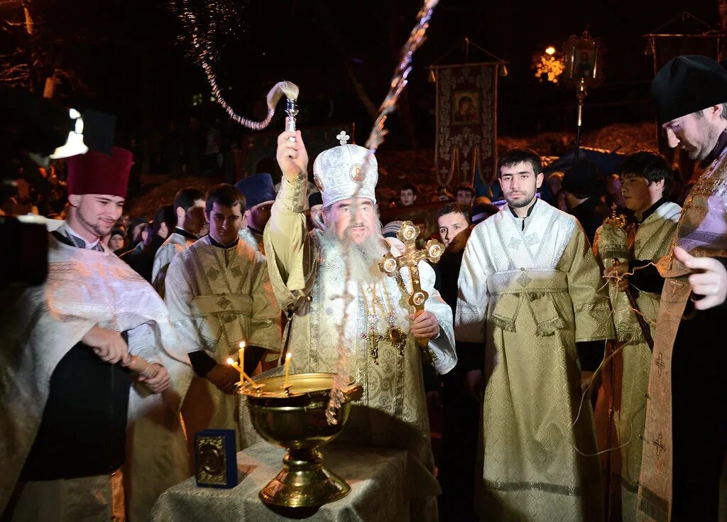 Какого числа праздник богоявления. Владикавказ крещение. праздник крещения в северной осетии. кавказская храм богоявление. - богоявление мекиса.