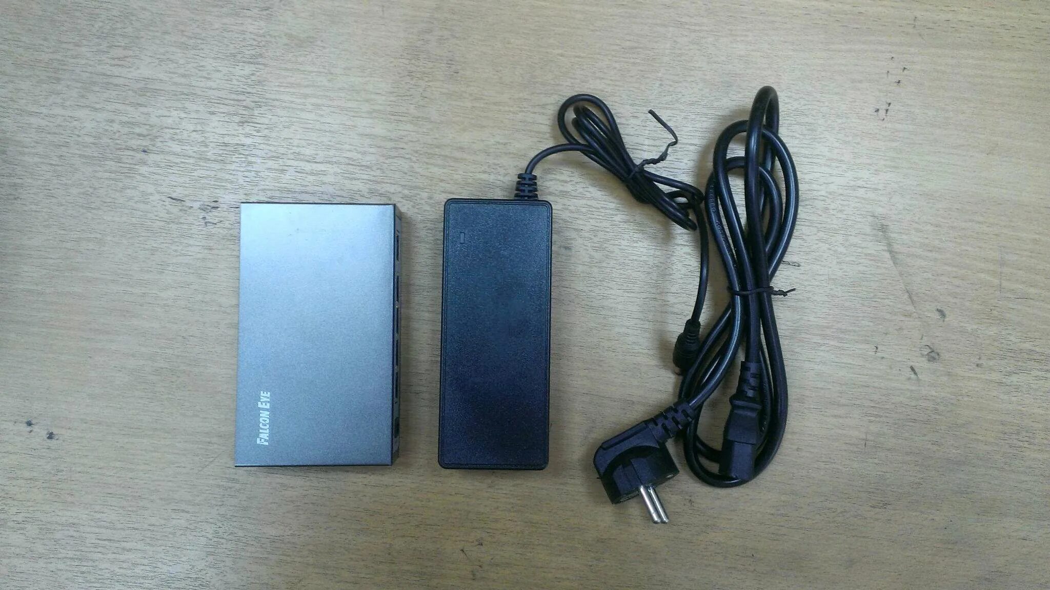 Коммутатор falcon eye fe-104poe-s. Falcon eye fe 104poe s. Fe-104poe-s. Osnovo 80802 всепогодный. Hunter hn-poe104.