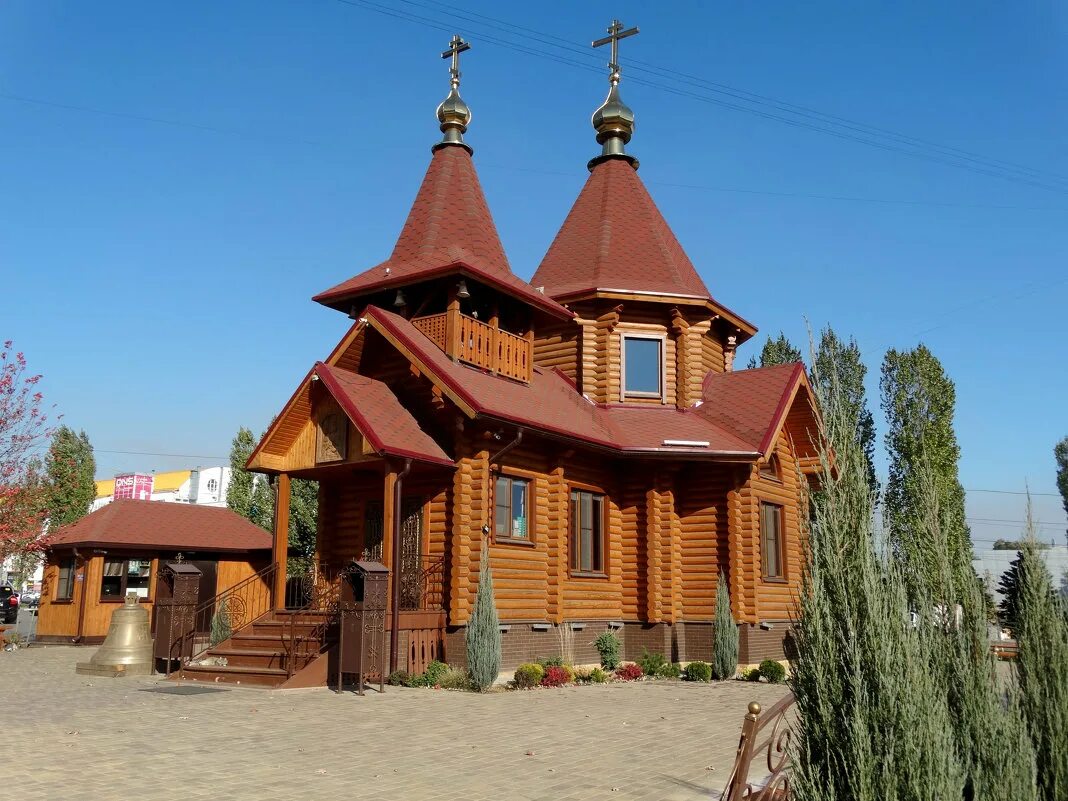 алекса́ндро-не́вский собо́р в ростове на дону. александро-невский собор екатеринодар. александро невская церковь ростов на дону. храм невского в ростове на дону. александро-невский собор (царицын).