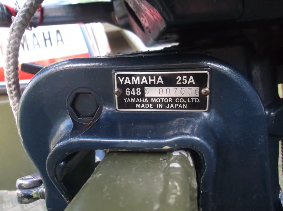 Yamaha f 9.9 шильд. Шильдик Ямаха 9.9 2т. Yamaha f 9.9 Sport шильда. Шильдик мотор Yamaha 30 л.с.. Как определить год двигателя