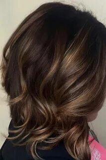 Саусақтар қынапқа енгізілген