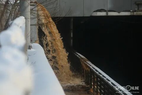 Прорыл канал