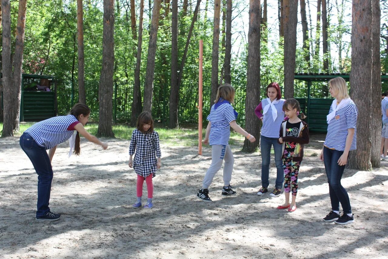 Семья дол. Лагерь семья в Челябинске. Проект семейный лагерь. Лесная семейка лагерь Златоуст. Лагерь Family Care.