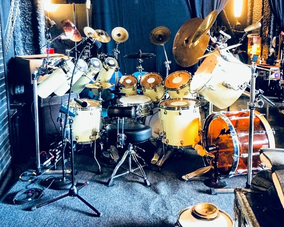 Drum set dw. Барабанная установка dw. Tim alexander primus. Чехол для барабанной установки. Мареевский барабанчик.