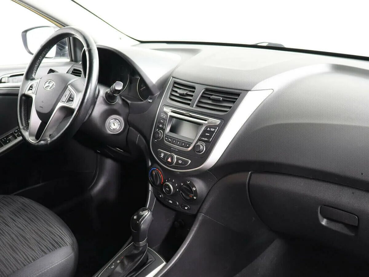 Солярис 2015 какой автомат. Хендай солярис 2015 автомат. хендай солярис 1 6 механика. хендай солярис 2015 салон. солярис 2015 автомат.