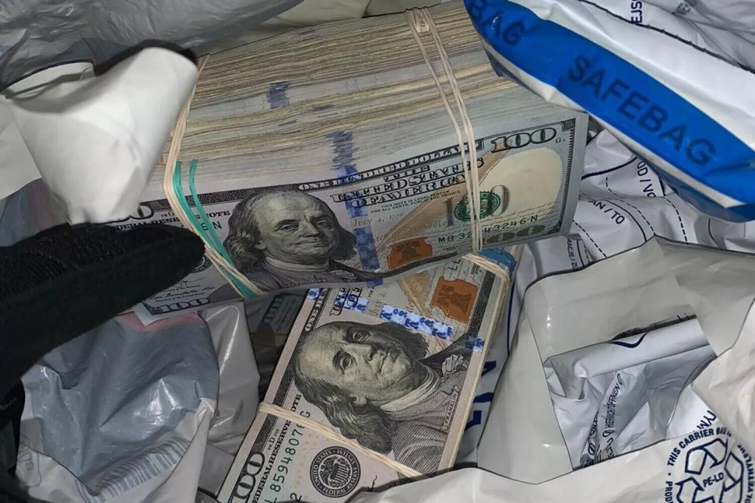 Вывоз денег за рубеж