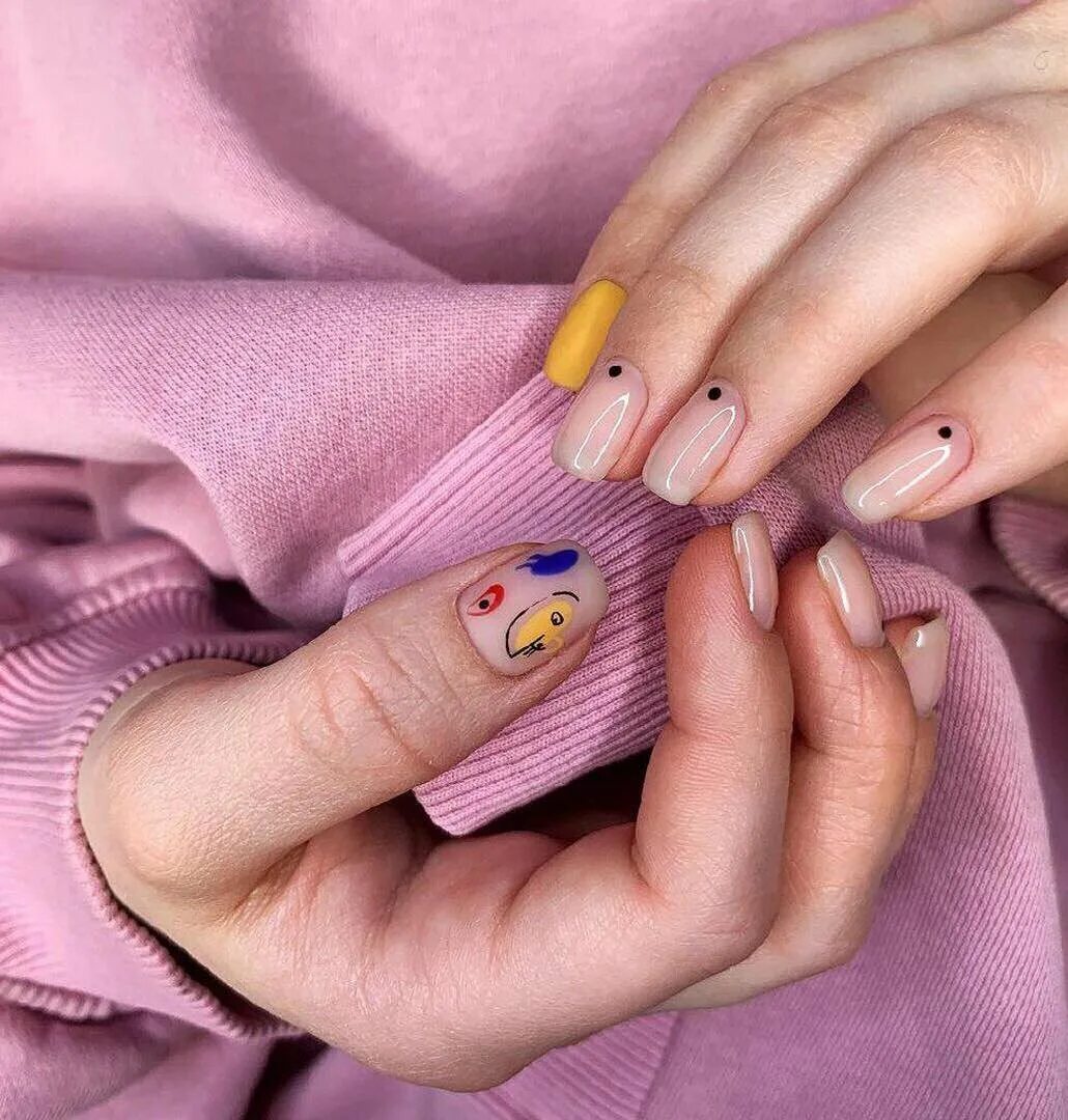 Ногти для подростков. Детские ногти хелло китти. Детский маникюр. Ногти маникюр для детей. Ногти для 9 10 лет.