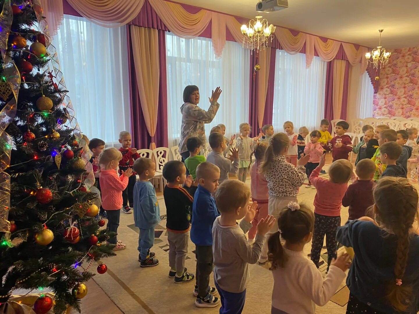 Отчет прощание с елкой в детском саду. Праздник прощание с елкой в детском саду. Утренник прощание с елкой в детском саду. Праздник прощание с елкой. Праздник прощание с елкой в детском саду.