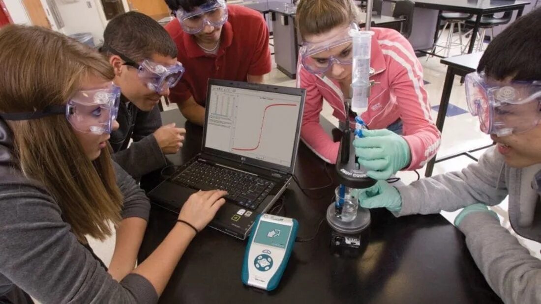 Малышева ирина николаевна архимед биография. Использование цифровой лаборатории. Средняя химия. Использование цифровой лаборатории. Лаборатория по физике.