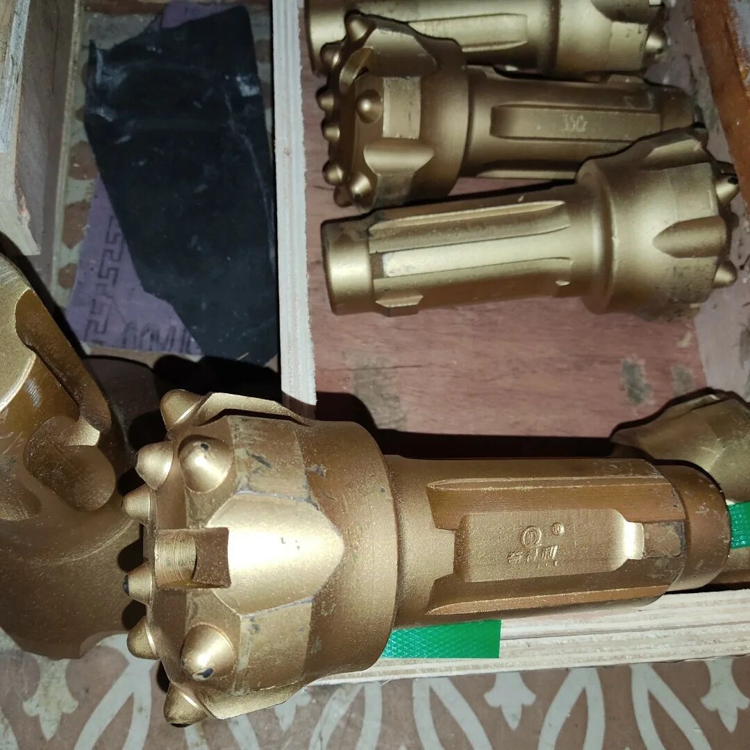 Коронка буровая кнш 130/110. Коронка буровая кнш-110 мм. Буровая колонкового бурения. Буровая азия дриллинг. Стелла буровой компани.