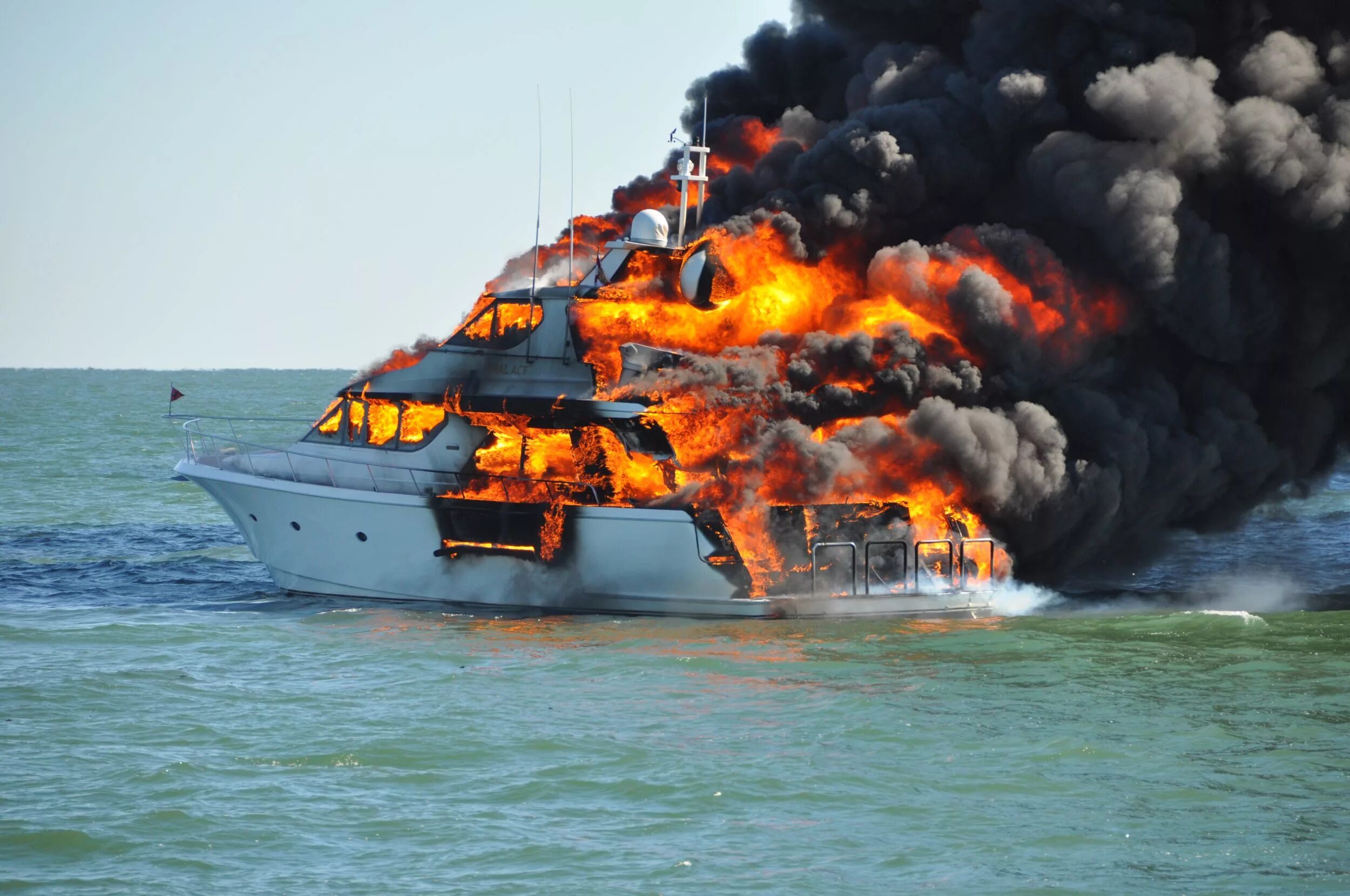 Аварии на водном транспорте. Катастрофы на водном транспорте. Взрыв корабля. Пожары на судах.