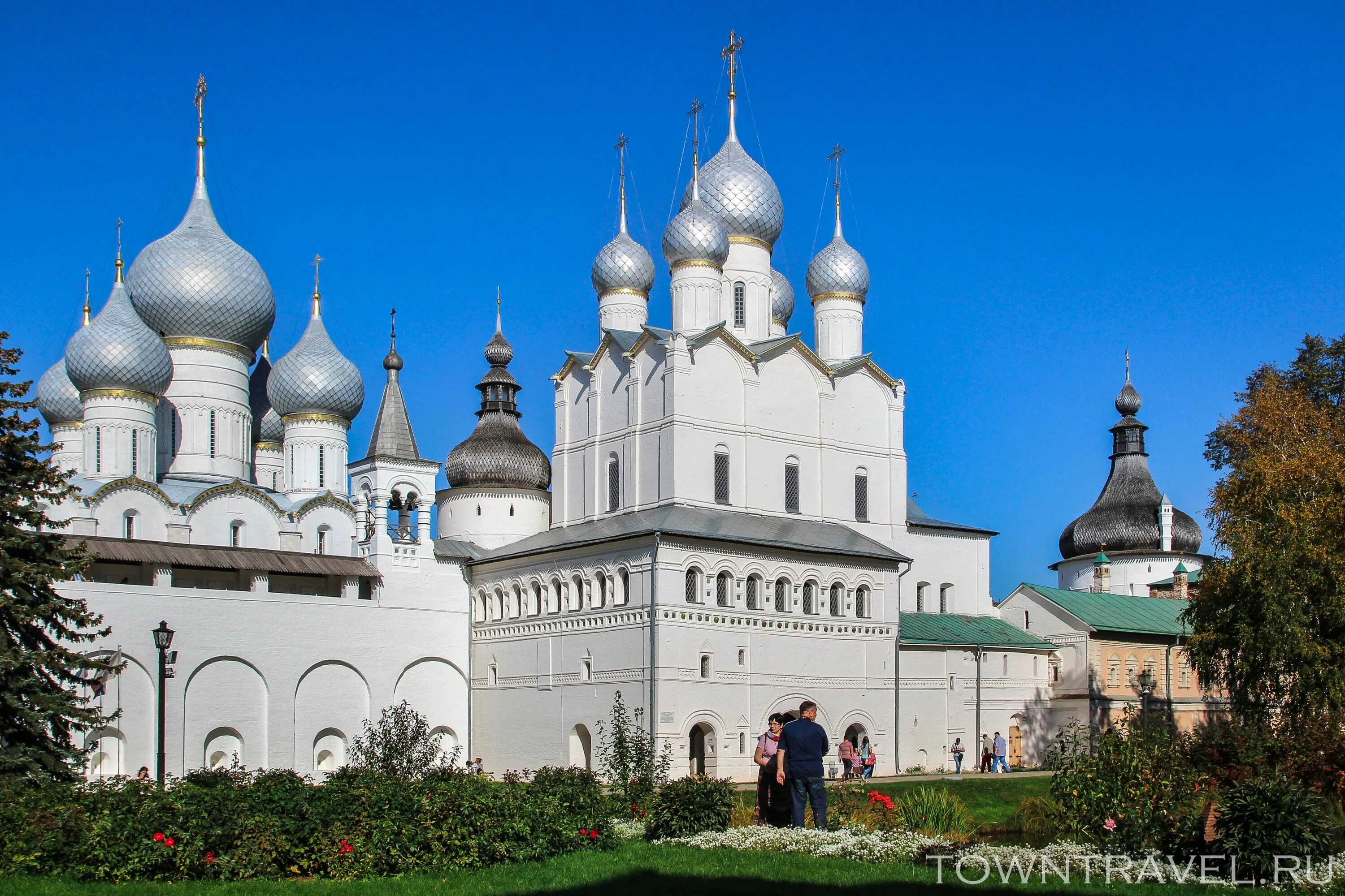 Доспремечательства Ростова Ростовский Кремль. Ростов Великий достопри. Доспремечательства Ростова Ростовский Кремль проект. Архитектура Ростова Великого. Почему ростов великий