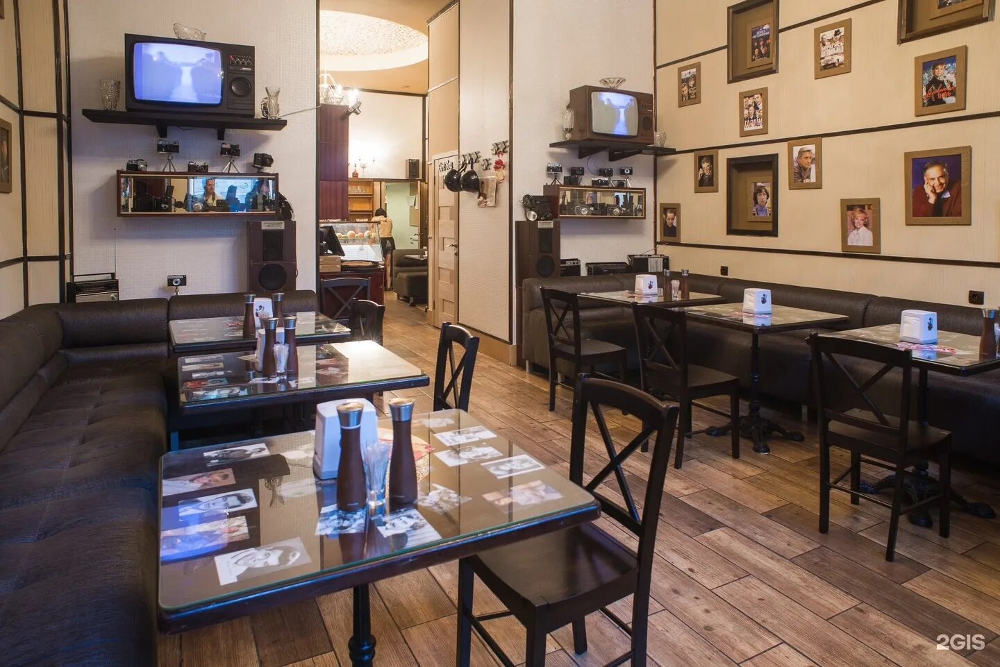 Табака ресторан. Кафе табака. Цыпленок табака в ресторане. Цыпленок табака. Кафе табака чирчик.